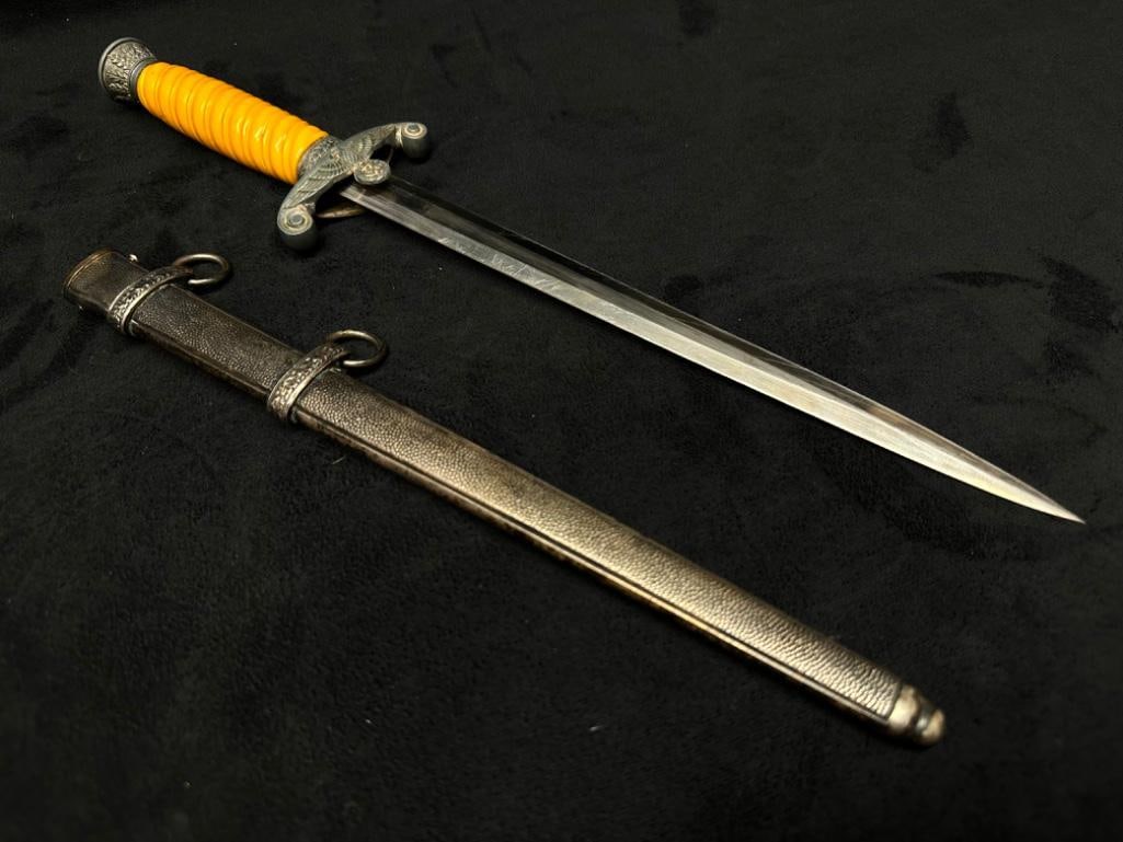 Nazi Germany Wehrmacht Heer Dagger: Nazi Germany Wehrmacht Heer Dagger Eickhorn Heer dagger, appears to be an earlier example with higher quality production. The grip has aged to an even light orange tone with no visible cracks, and th