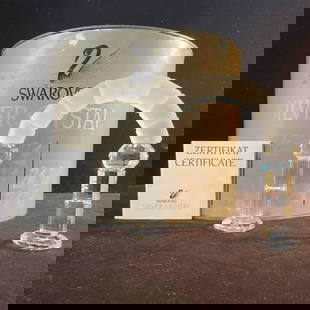 Swarovski Silver Crystal Figurine Nativity Scene Arch 7475 NR 000 010: Swarovski Clear Crystal Glass Nativity Scene Arch Figurine. This figure is a beautiful crystal glass art piece featuring a Nativity Scene Arch from Swarovski Crystal. The item features a beautifully e