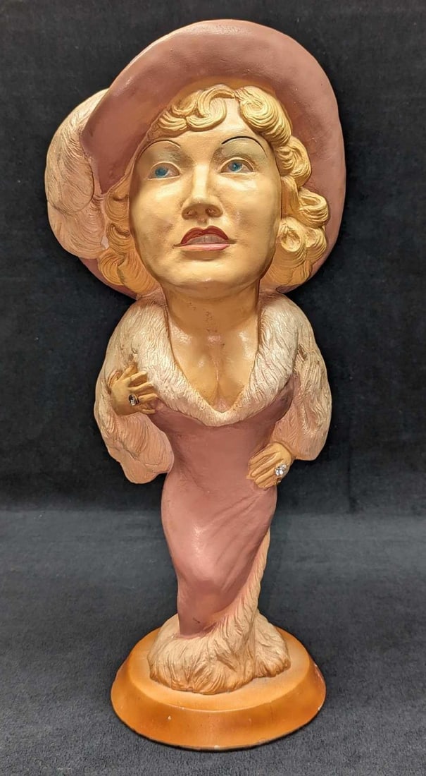 Vintage ESCO Chalkware Mae West Statue H30 (1 of 9)
