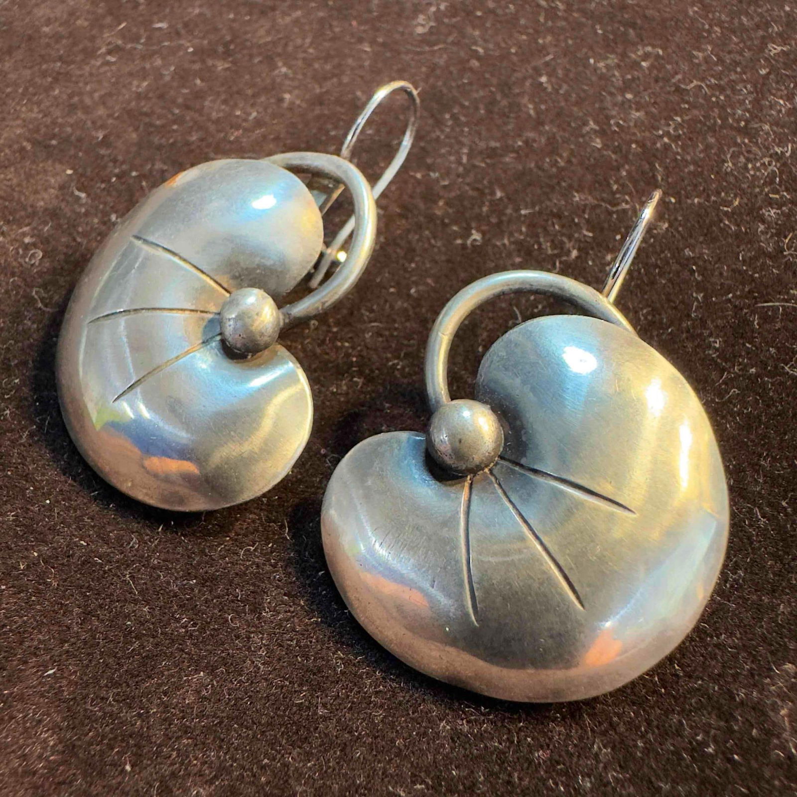 Sterling Silver Leaf Style Design Earrings Z29 (1 of 7)