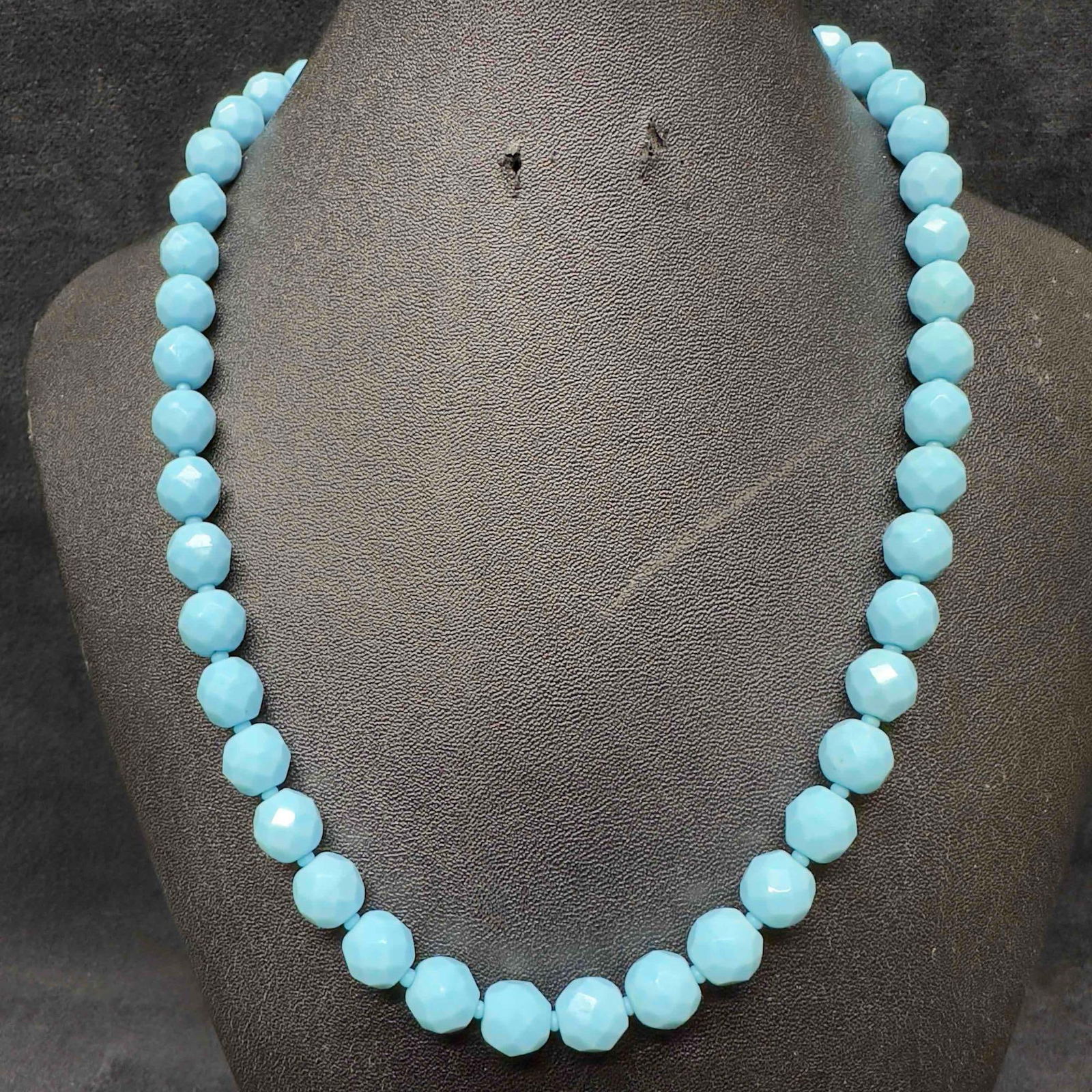 Turquoise Blue Glass Bead Round Faceted Beaded Necklace G32 (1 of 8)