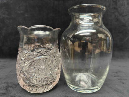 Crystal Glass Vase Set of Vases Lot of Two 2: Crystal Glass Vase Set of Vases Lot of Two 2. No distinctive markings or identifying marks. No chips or breaks in the glass. This item is in good pre-owned, previously displayed condition with light w