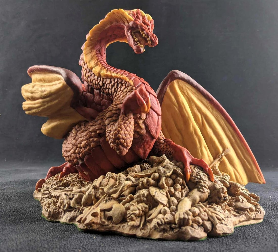 Enchantica Dragon Figure 'Autumn Dragon' With COA: Enchantica Dragon Figure 'Autumn Dragon' With COA This is a great Enchantica piece of the Autumn Dragon Snarlgard EN2034. This limited edition dragon is in great condition with its original p