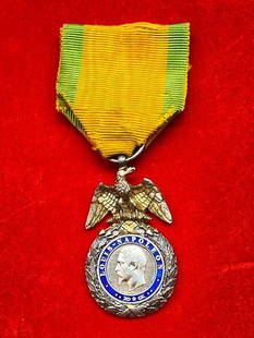 French Second Empire Medaille Militaire: French Second Empire Medaille Militaire   This fine medal has been tested and researched to the best of our abilities, and is authentic to the best of our knowledge. Please see photos, as they are a p