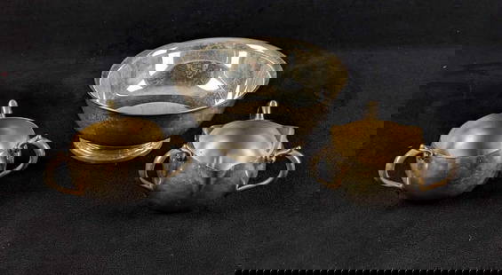 Vintage Gorham Silver Plated Bowl and Small bowls: Vintage Gorham Silver Plated Bowl and Small Bowls  Vintage Gorham Silver Plated 6 1/2in bowl Two silver plated small bowls, cream and sugar bowls 3in  1lb Everything is in good condition just needs to