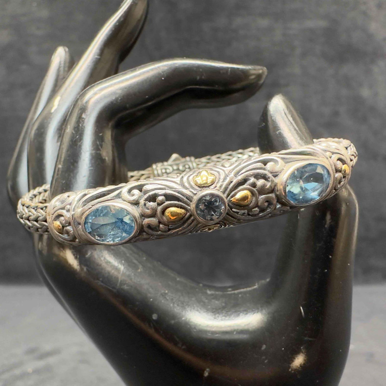 DS 925 Sterling Silver 18K Gold Blue Topaz Bracelet: This item is in good pre-owned, previously used/displayed condition with noticeable light wear, and surface scratches. Please reference all photos for full details. This piece of jewelry has been test