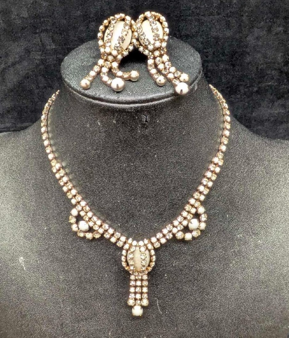 Vintage Rhinestone And Milk Glass Choker Necklace And Earrings Set: Vintage Rhinestone And Milk Glass Choker Necklace And Earrings Set. The maker and date of creation is unknown. The necklace is approx 15" and the clip on earrings are approx 2" x 5/8" x 3/4" and the t