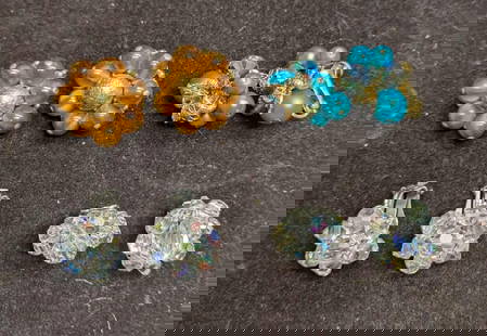 Vintage Vendome Trifari And Unmarked Clip On Earrings Lot Of 4: Vintage Vendome Trifari And Unmarked Clip On Earrings Lot Of 4. This lot includes:  (1) Set Of Gold Tone Vendome Blue Beaded Clip On Earrings. Each is approx 1&#34; x 3/4&#34; x 1&#34;. (1) Set Of Tri