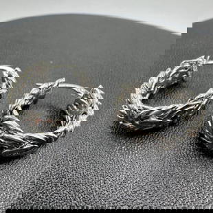 14k White Gold Byzantine Link Hoop Earrings: This piece of jewelry has been tested and researched prior to listing. Please view all our pictures they are part of our description. DETAILS: Metal - 14k White Gold Color - White/Silver Stones - non