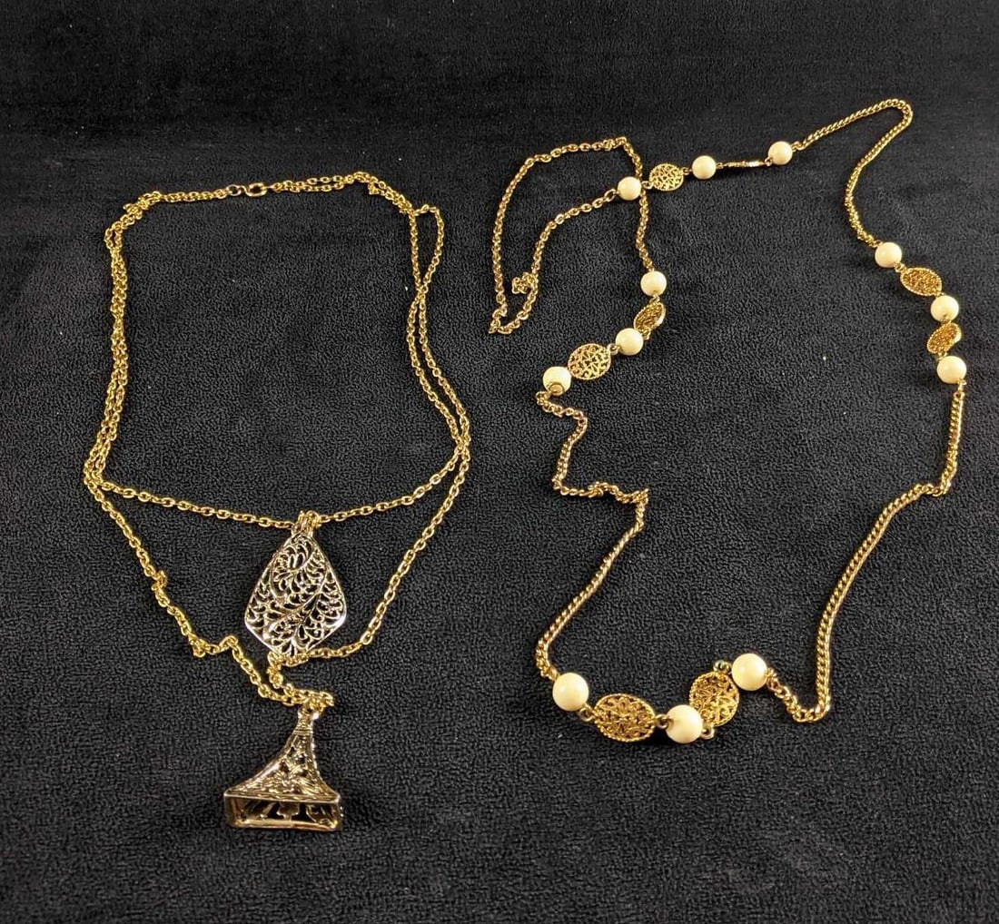 Gold Toned Fashion Necklaces Long Necklaces: Gold Toned Fashion Necklaces Long Necklaces These gold-colored necklaces are a great accessory to add to any outfit. These are in good condition with no known damage. They are long necklaces that look