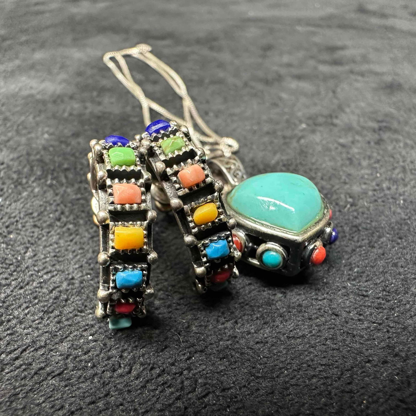 Southwestern Style Turquoise Multi Colored Stone Earrings and Heart Shaped Necklace Set (1 of 12)