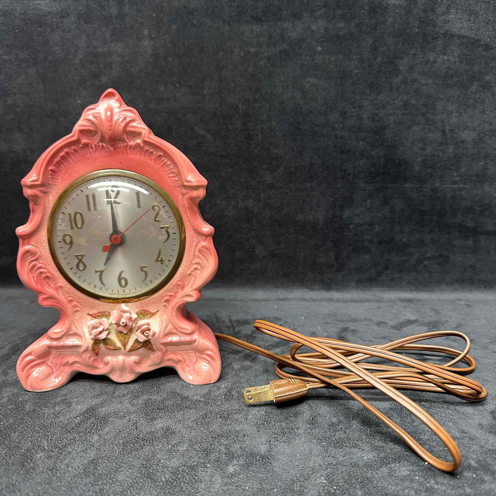 Coventry Pink Elegant Antique Session Model W Porcelain Electric Clock (1 of 9)