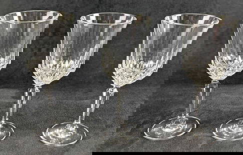 Three St George American Heritage Crystal Water Goblets: Three St George American Heritage Crystal Water Goblets. Each goblet is approx 3" x 3" x8" and all three glasses weigh 2.54lb. The goblets are all in a good, used condition with no known damage.