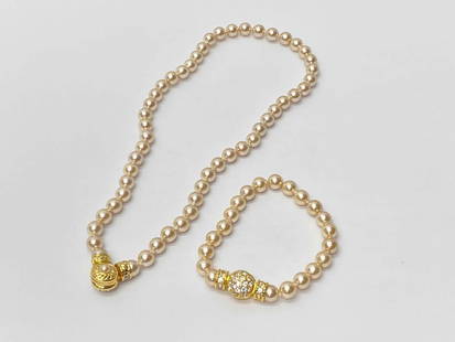 Designer Nolan Miller Glamour Collection Pearl Necklace & Bracelet Set: Designer Nolan Miller Glamour Collection Pearl Necklace &amp; Bracelet Set   This costume Jewelry has been tested and researched prior to listing. Please view all our pictures prior to bidding,they ar