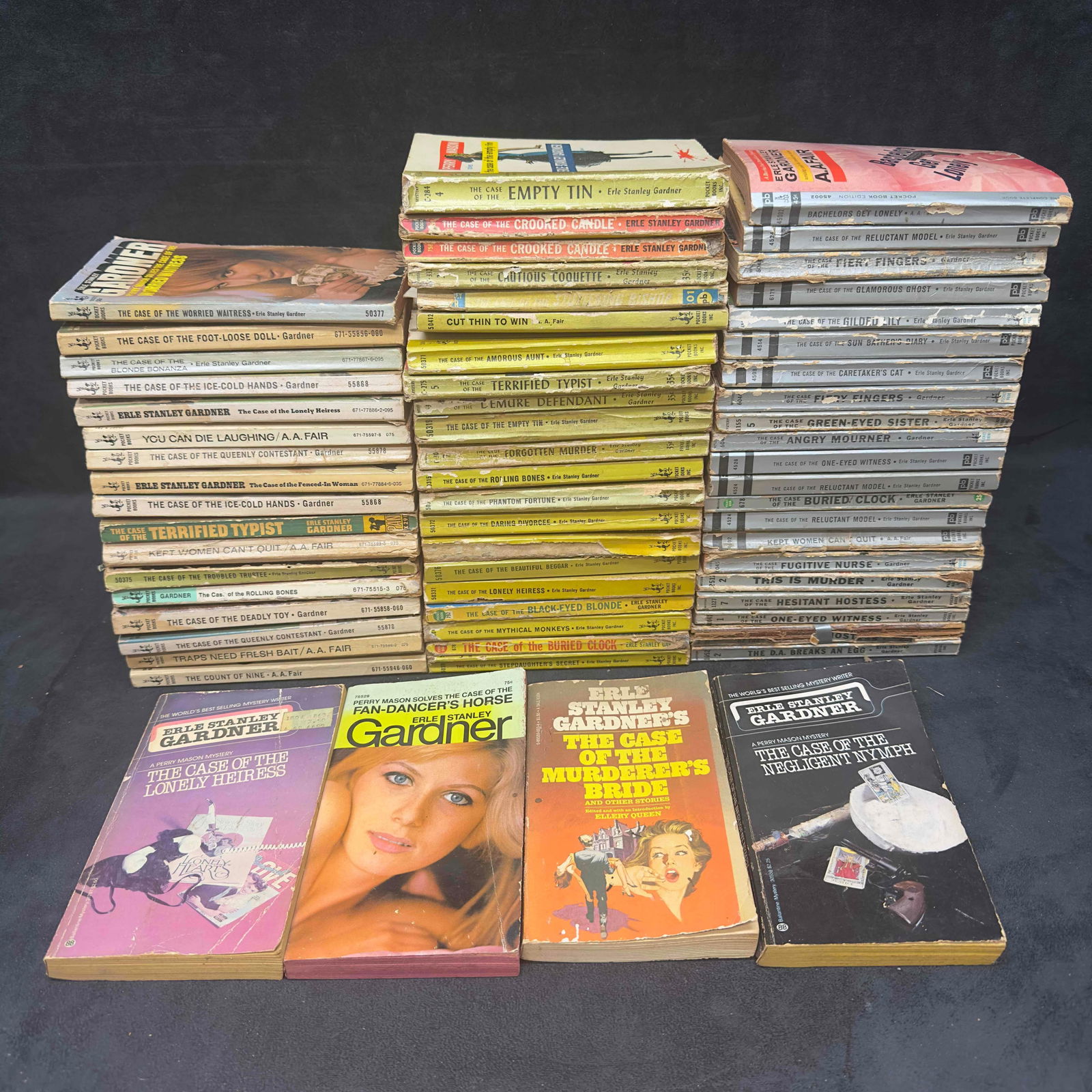 Lot of 63 Vintage 1950s Erle Stanley Gardner Paperback Perry Mason Books (1 of 10)