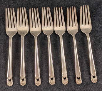 Seven Vintage Eternally Yours Silverplate Forks: This lot includes eight " Eternally Yours" Silverplate Forks by International Silver. This retired series was released from 1941 - 1973. These are approx 7 1/2" long. Forks&nbsp;are in a good, vintage