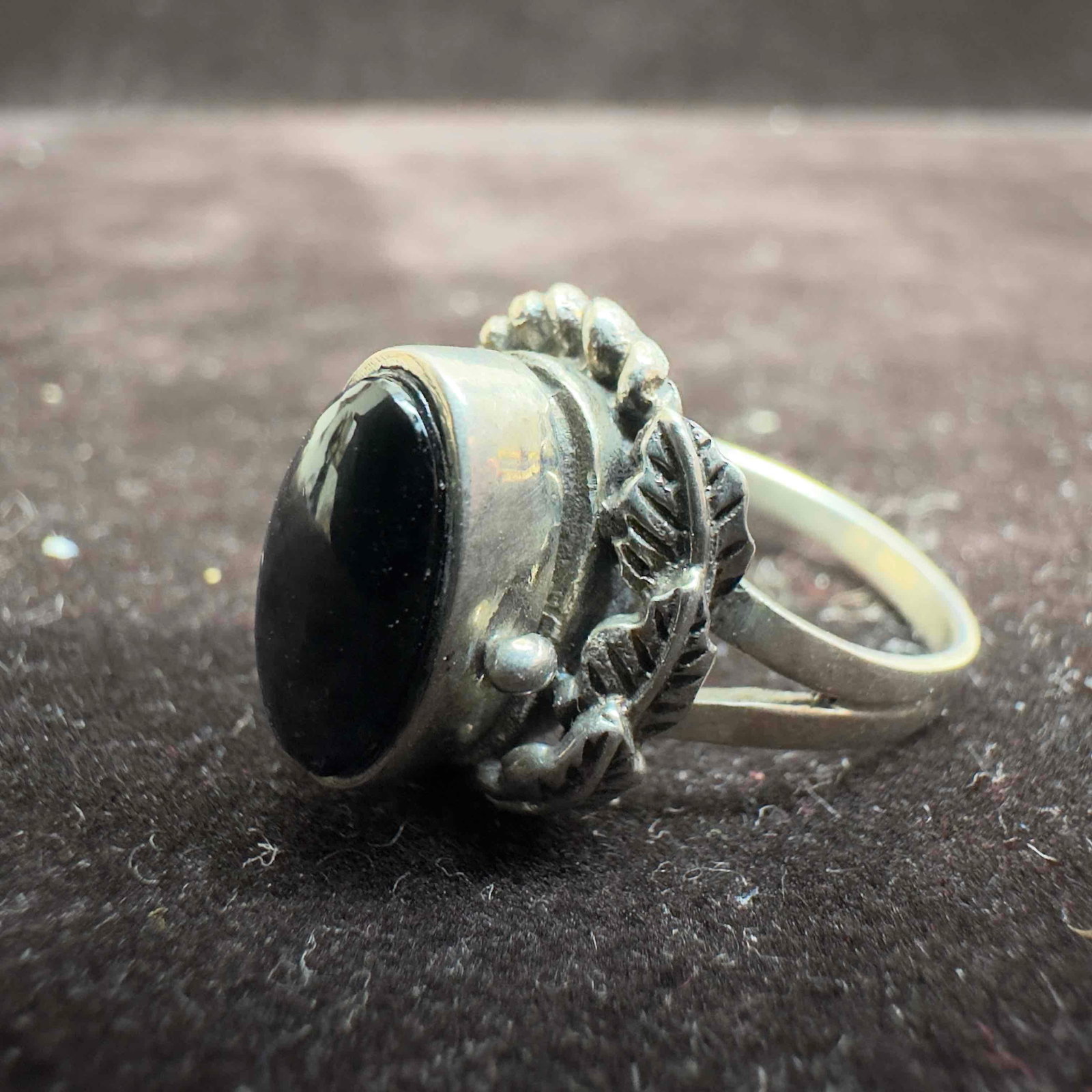Black Onyx Trinket Pill Box Sterling Silver Poison 925 Ring: This item is in good pre-owned, previously used/displayed condition with noticeable light wear, and surface scratches. Please reference all photos for full details. This piece of jewelry has been test