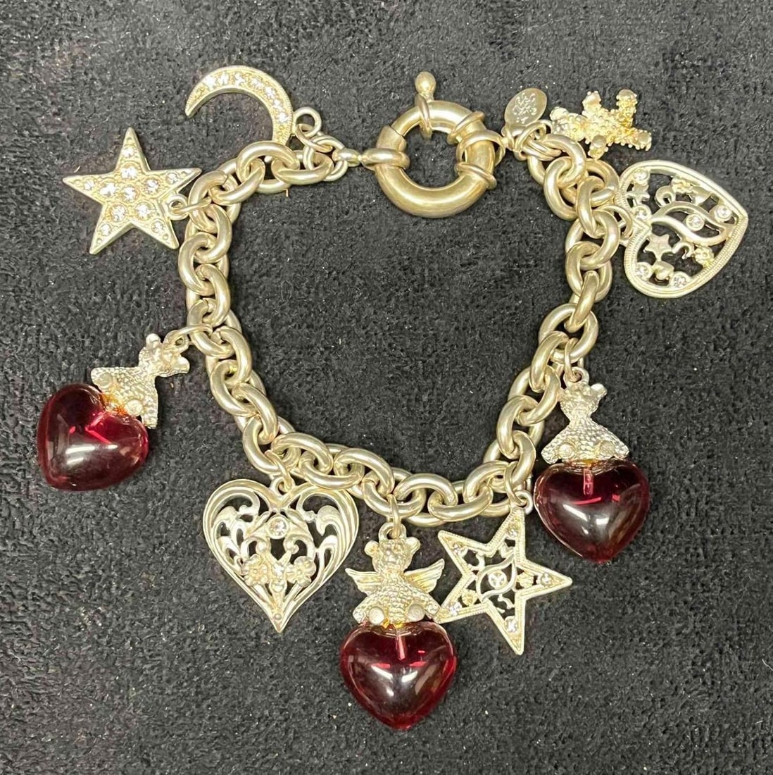 Signed Vintage Kirks Folly Silver Tone Charm Bracelet With Red Hearts (B) (1 of 7)