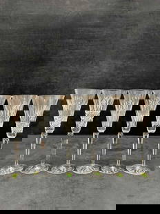 Waterford Crystal Glass Toasting Flute Set Six Bird Design Holiday Christmas Glasses Signed: Original tag still intact. No chips, cracks, or breaks in the glass. Each piece has the Waterford acid mark on the bottom of the glass. Two of the toasting flute glasses have an etched artist signatur