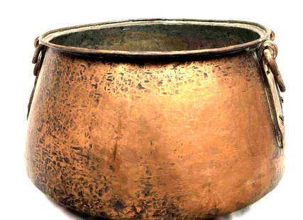 Large Vintage Copper Cauldron: This lot contains a Large Vintage Copper Cauldron. It is approx 17 1/4" x 17 1/2" x 11" and weighs about 12.1lbs. Overall the&nbsp;Large Copper Cauldron is in good used condition with some minor wear