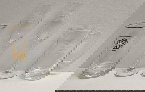 Disney Cinderella's Royal Table Stein Champagne Flutes Epcot Glass: Disney Cinderella&#39;s Royal Table Stein Champagne Flutes Epcot Glass. This lot includes:  (2) Cinderella&#39;s Royal Table Glass Champagne Flutes. Each is approx 8 1/2&#34; x 2 1/2&#34; x 2 1/2&#34;