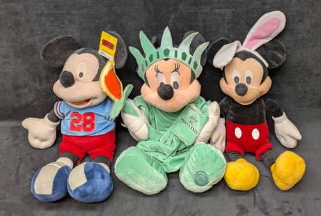 Disney Mickey Mouse Pillow And Plush And Minnie Mouse Statue Of Liberty Plush: Disney Mickey Mouse Pillow And Plush And Minnie Mouse Statue Of Liberty Plush. This lot contains:  (1) Statue Of Liberty Minnie Mouse Plush Doll. This was originally sold at the Disney Store. This is