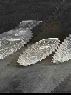 Atlantis Glass Crystal Vase Set Small Flower Vases Geometric Etched Design: Minor chip or crack in the glass on the rim of the small round vase. Marked Atlantis on the bottom of each vase. These items are in good pre-owned, previously displayed condition with light wear, and