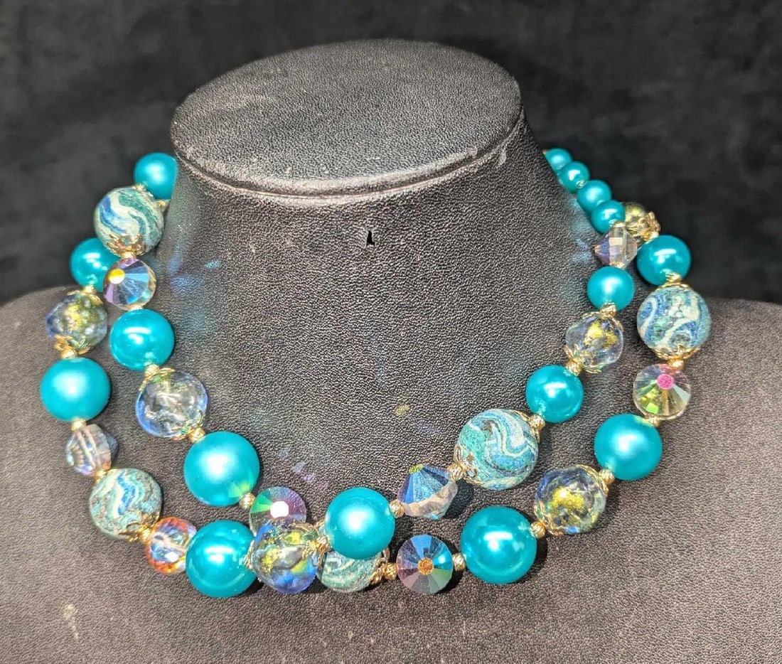 Vintage Vendome Teal Blue Satin Bead Necklace: Vintage Vendome Teal Blue Satin Bead Necklace. The necklace has satin beads in teal blue as well as glass beads and crystals. The necklace is approx 34" and it weighs 0.20lb. 