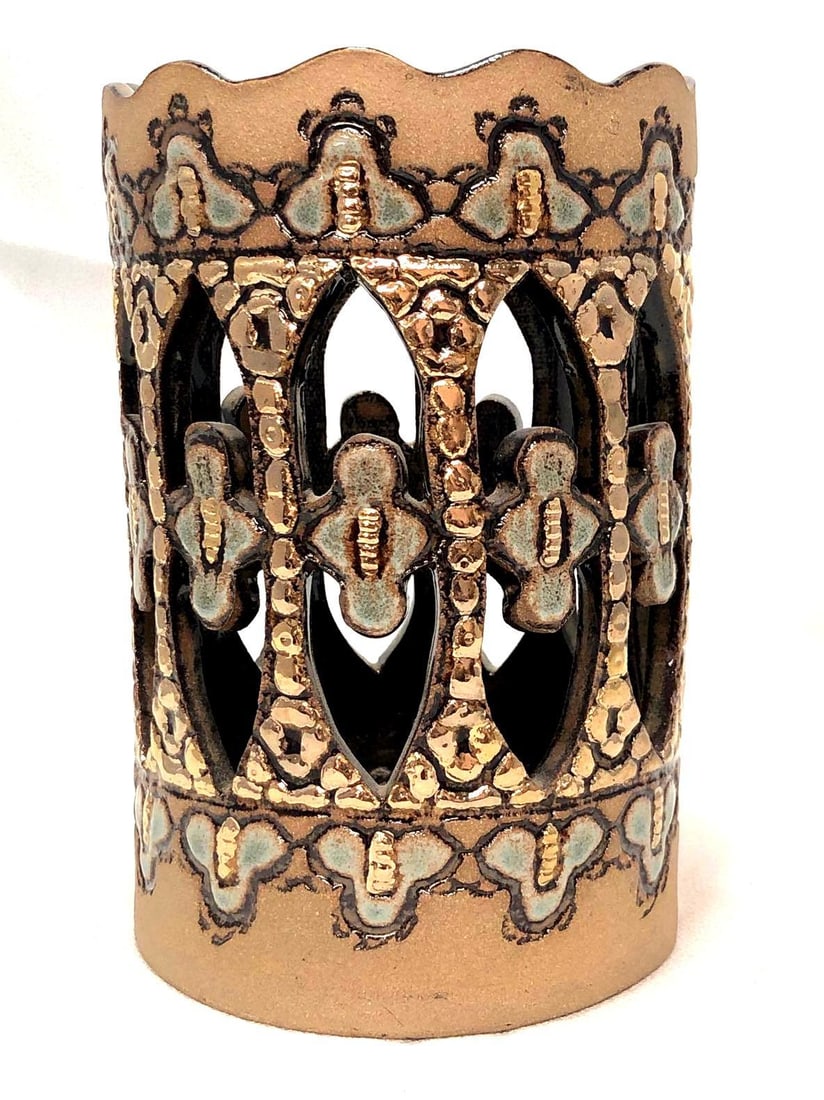 VTG 1981 Handcrafted Stoneware Pottery 24K Gold : Vintage 1981 Handcrafted Stoneware Pottery with 24K Gold Appliques and Intricate Cut-outs by Jo Ann Wedge. Artist mark on bottom and copy of original tag included. It is approx 6" x 4" x 4" and i