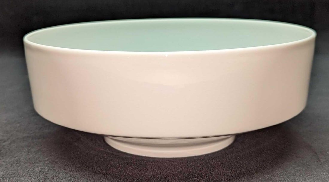 Retired Rosenthal China 8" Serving Bowl: Retired Rosenthal China 8" Serving Bowl. This is part of the now retired, "Composition White" series. Made in Germany. Is approx 8 1/2" x 3 1/4" x 8 1/2" and it weighs 1.46lb. The bowl has no chips or