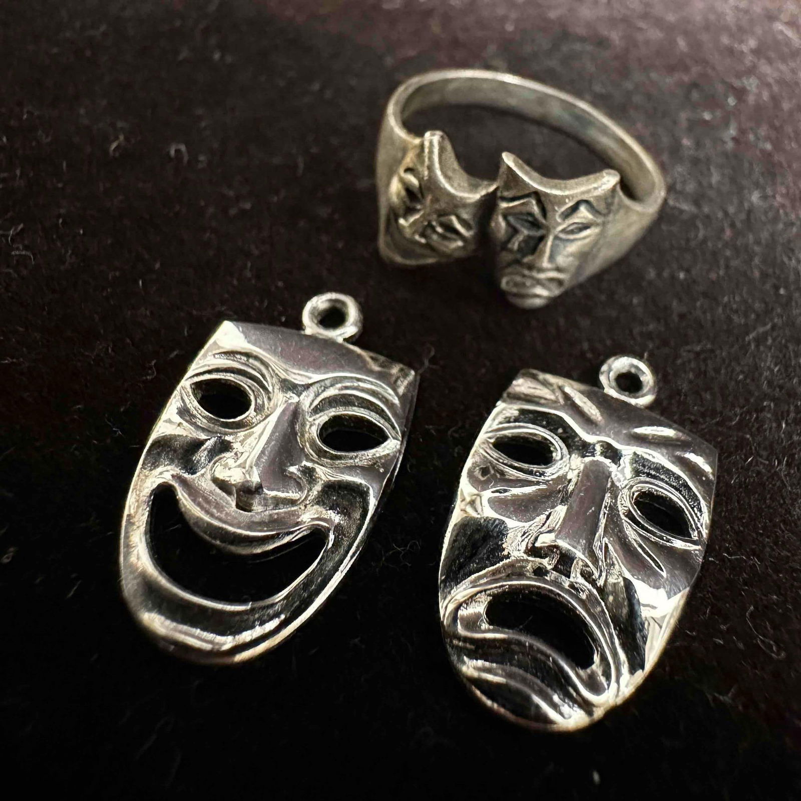 Sterling Silver Comedy Tragedy Mask Pendant and Ring Set (1 of 6)