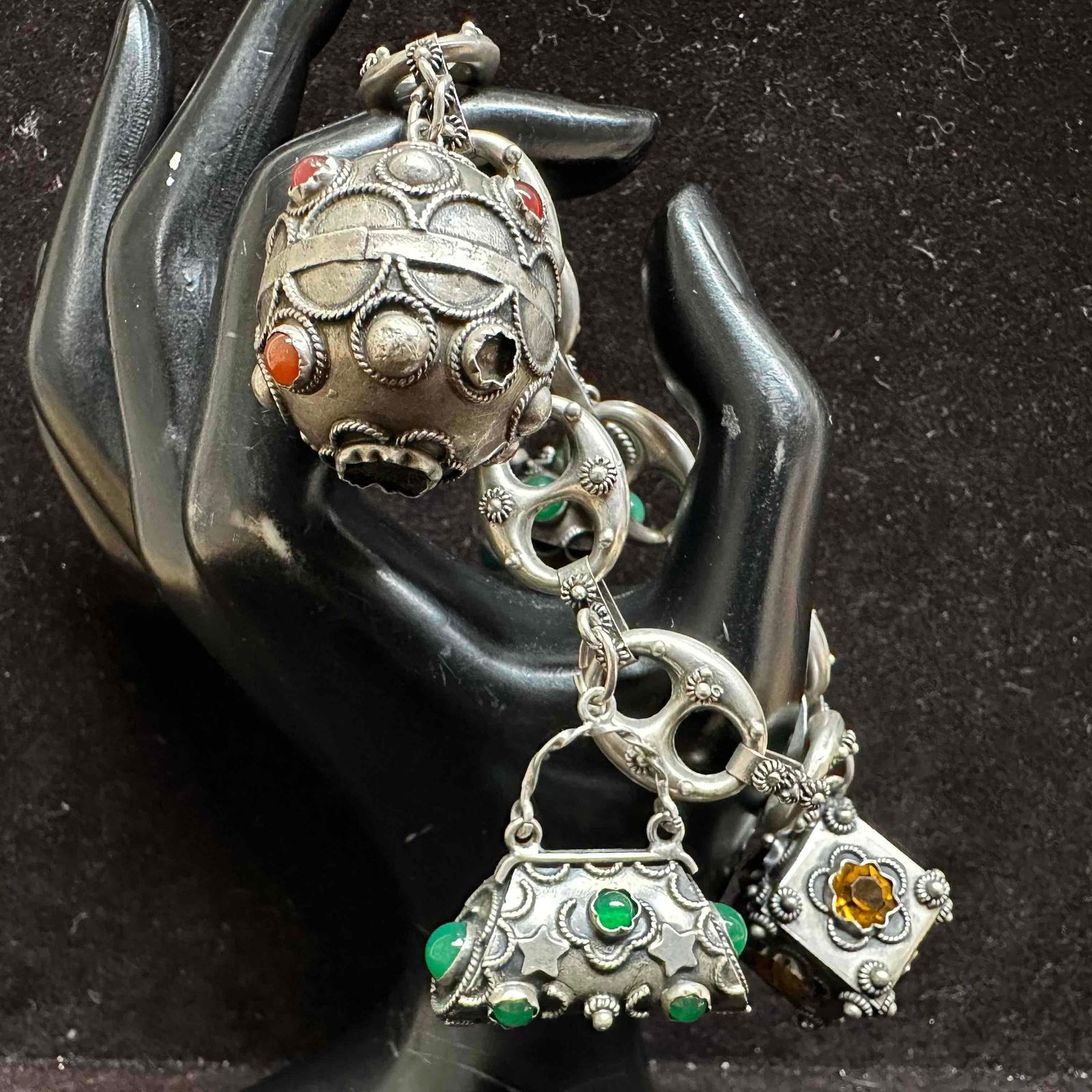 Etruscan Revival Style Puffed Mariner Chain Link 800 Silver Faux Stone Charm Bracelet H94 (1 of 9)