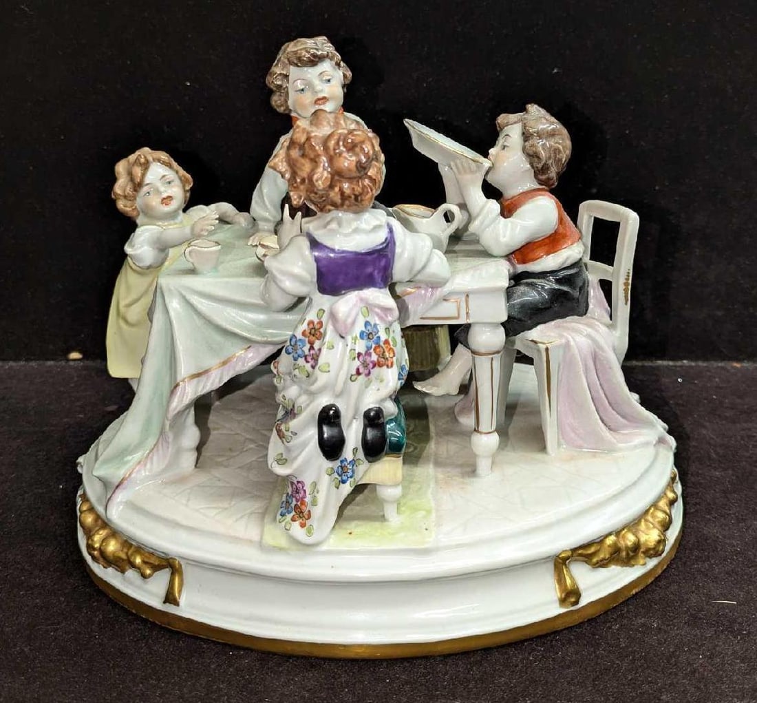 Vintage Scheibe Alsbach Children At The Table German Porcelain Figurine (1 of 9)