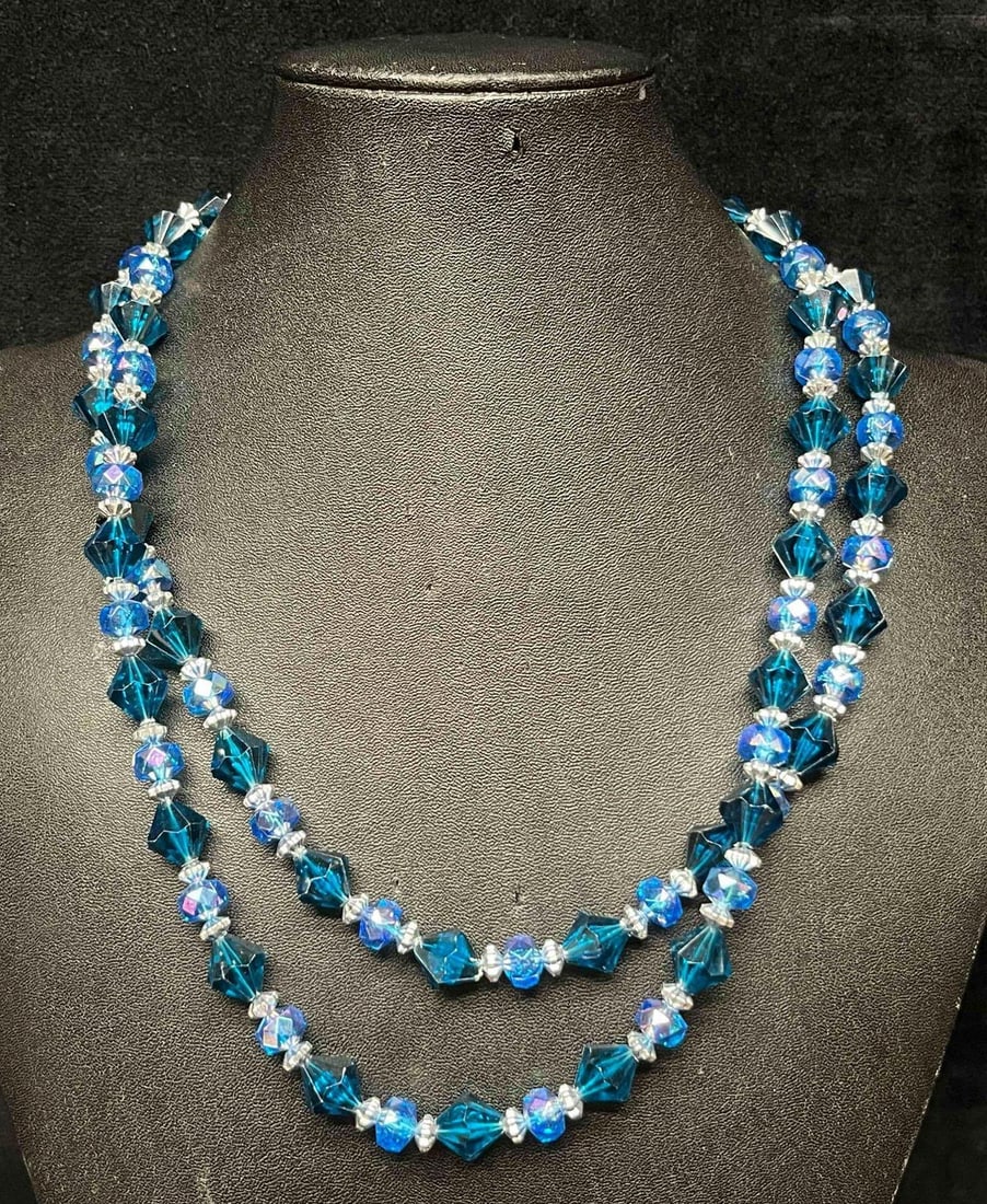 Signed Vintage Western Germany Two Toned Blue Beaded Necklace: This lot contains a Signed Vintage Western Germany Two Toned Blue Beaded Necklace. It is approx 11 1/4" long when clasped. Total weight is 1.9oz. Overall the Western Germany Necklace is in good pre ow