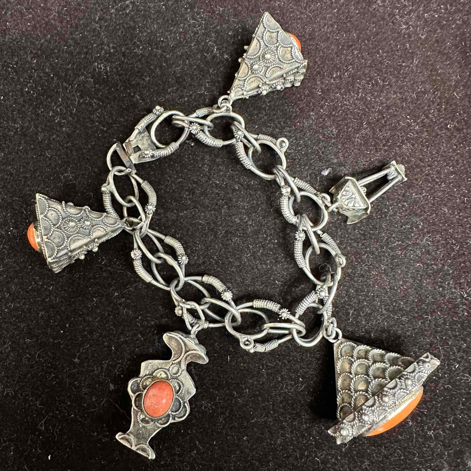 Vintage Ethnic Filigree Design 800 Silver Coral Stone Accent Bracelet H26 (1 of 9)