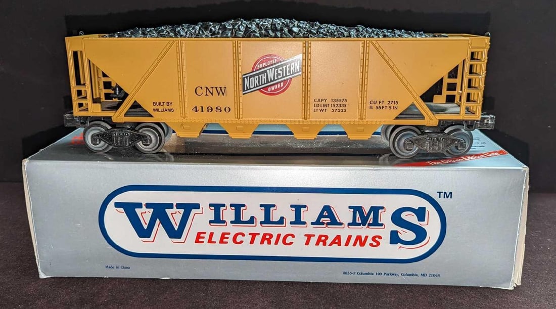 Williams Northwestern Quad 4 Bay Covered Hopper Car: Williams Northwestern Quad 4 Bay Covered Hopper Car. This is approx 12" x 2 1/4" x 3 1/4". It comes in its original box that is approx 13 1/4" x 3 1/2" x 4 1/2" and it weighs 1.08lb. The box has some 