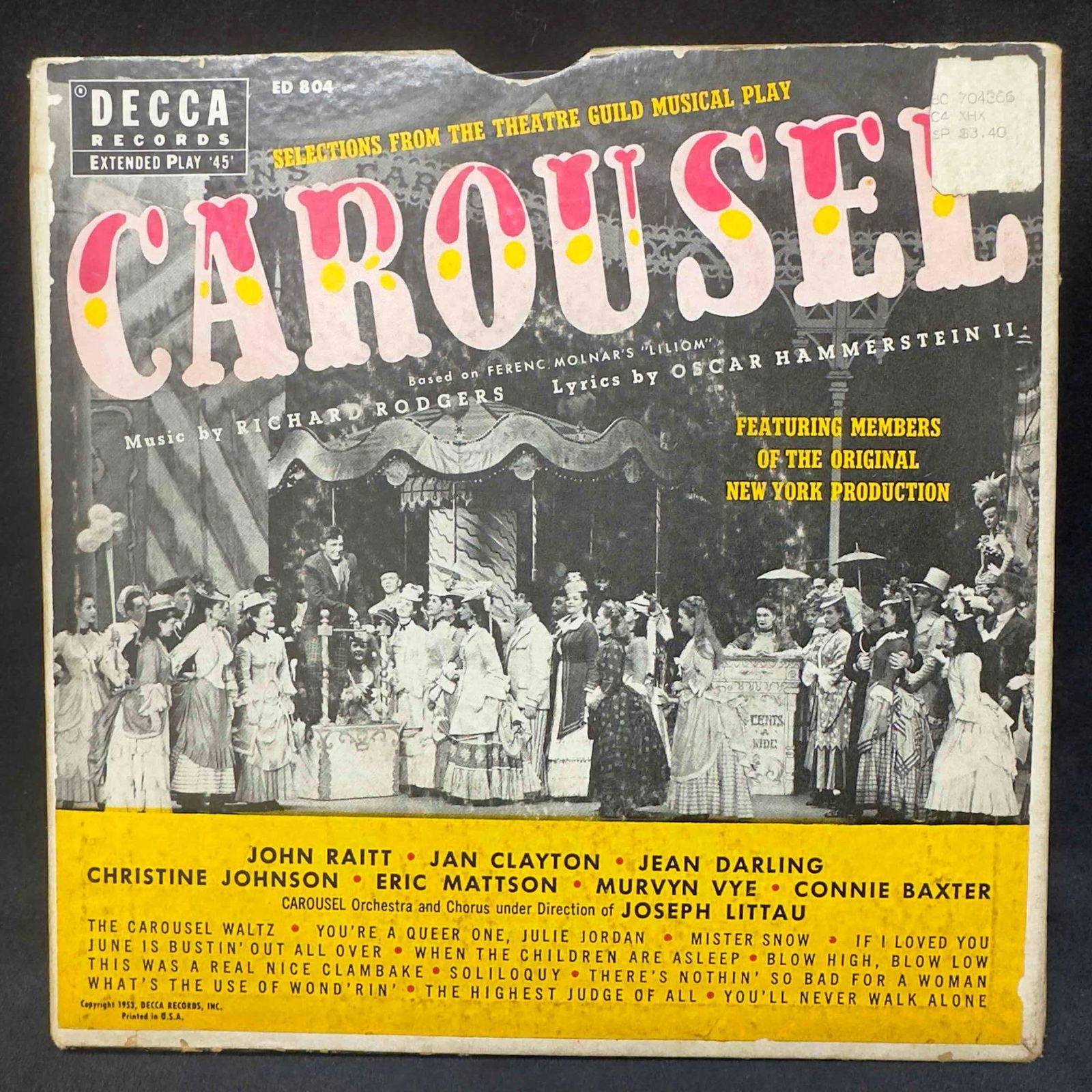 1953 Decca Records Carousel Three 3 Extended Play 45 RPM Record Book ED-804 (1 of 10)