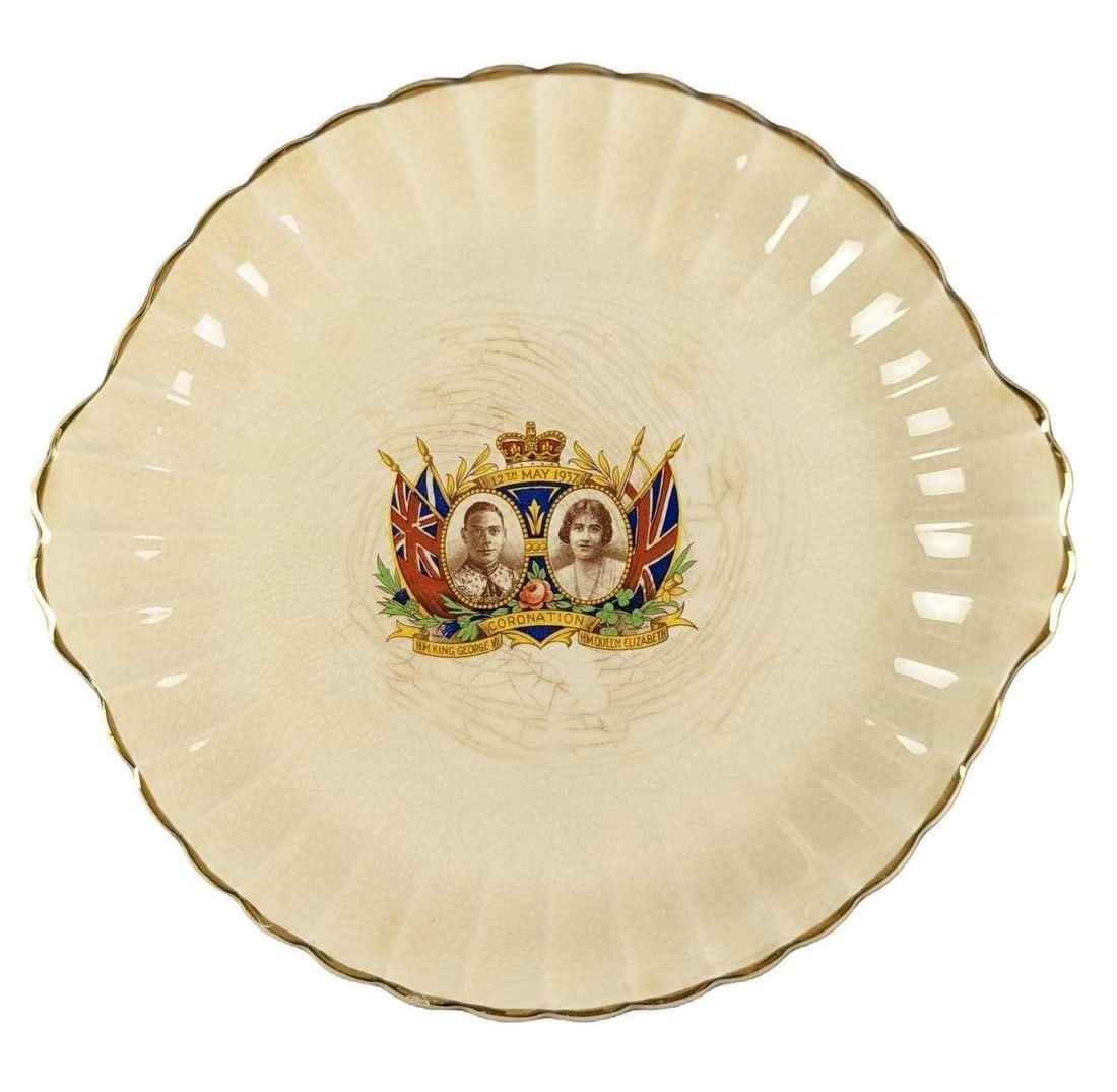 1937 Commemorative King George VI & Queen Elizabeth Plate (1 of 6)