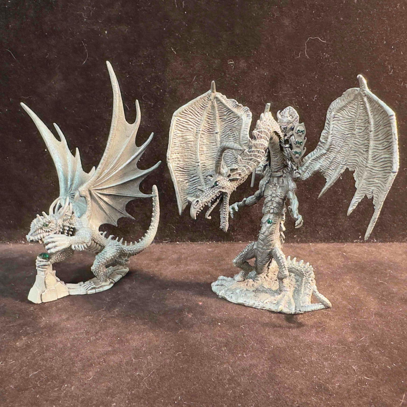 Rawcliffe Pewter Ral Partha Chaos Commander on War Dragon Sculpture Figure Set: Rawcliffe Pewter Ral Partha Chaos Commander on War Dragon Sculpture Figure Set. This set includes Chaos Commander on War Dragon 1121002 and spiked green eyed Dragon PP553. Rawcliffe identifying markin