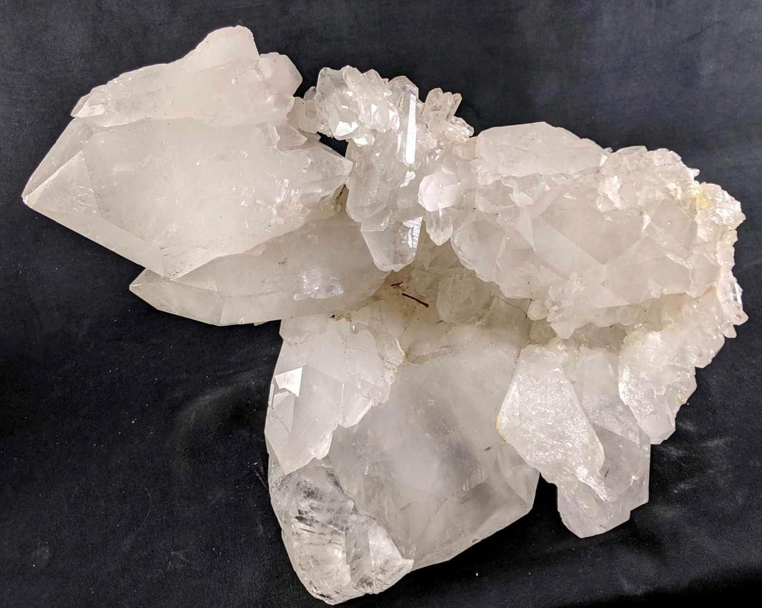 Clear Crystal Quartz Cluster Big Cluster of Quartz (1 of 11)