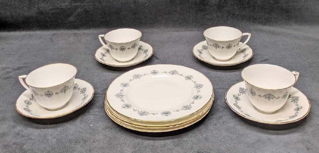 4 Sets Of Retired Royal Worcester Saucers Tea Cups And Salad Plates: 4 Sets Of Retired Royal Worcester Saucers Tea Cups And Salad Plates. All with the "Blue Medallion" pattern. This series was released from the year 1958 to the year 1965. This lot includes: (4