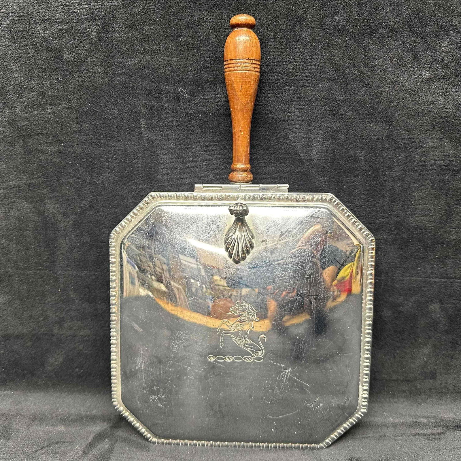 Krome-Kraft Farber Bros Silverplate Warming Pan with Wooden Handle and Horse Crest (1 of 9)