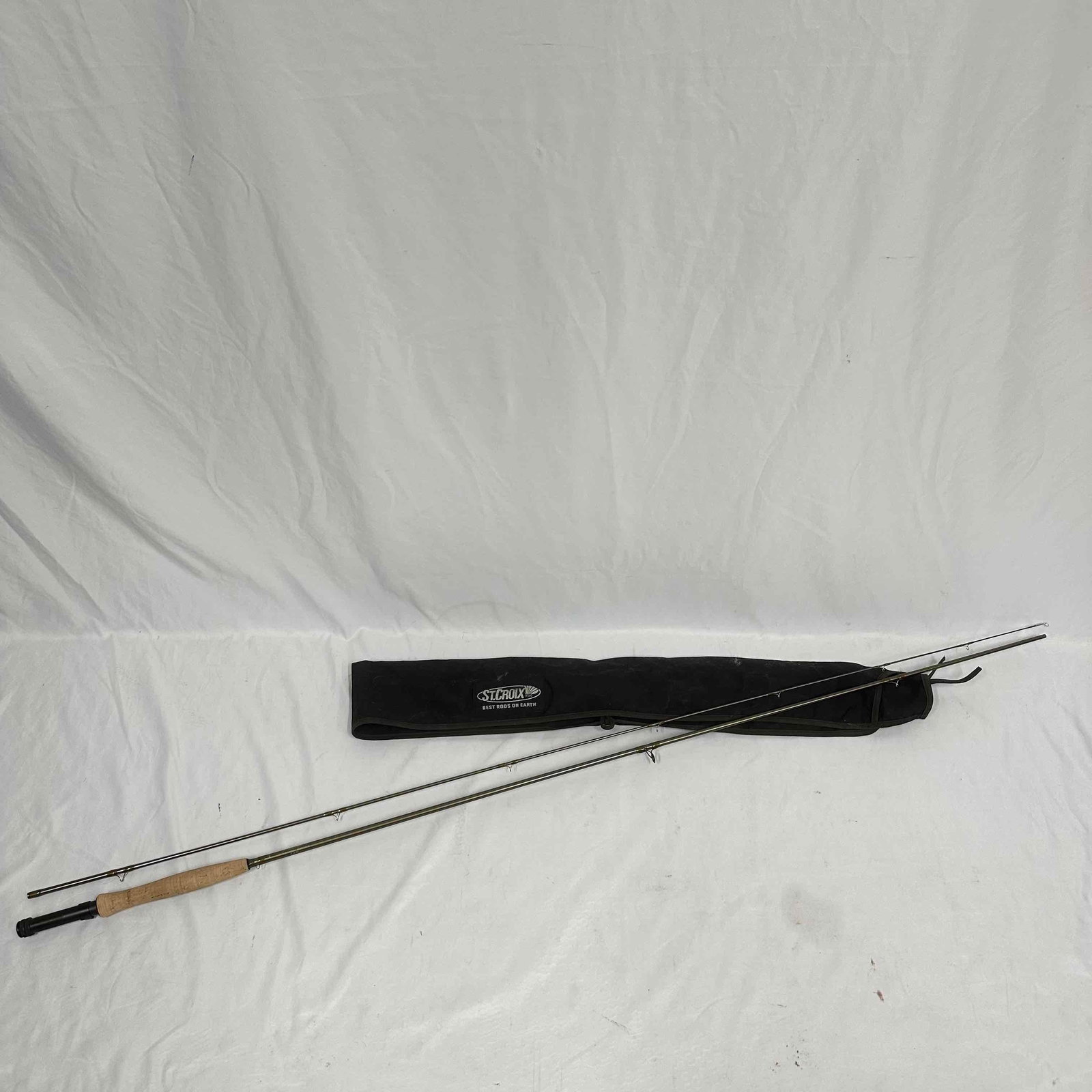 St. Croix Rio Santo Fly Rod RS905.2 9’ 5WT 2 Piece with Sock (1 of 6)