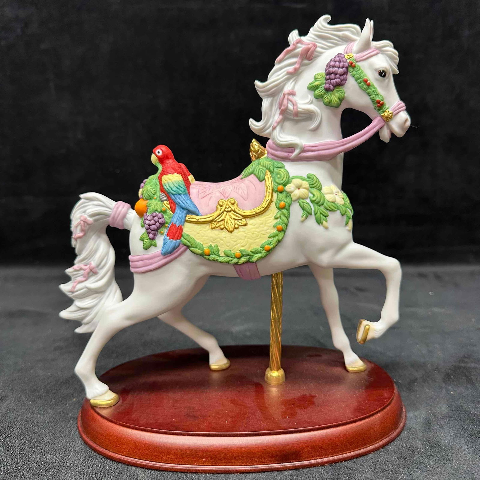 Lenox Carousel Tropical Horse Bisque Porcelain 24K Gold Accents Sculpture: Includes original certificate of authenticity. This porcelain piece is from a 1992 series edition. Fine bisque porcelain, intricately hand-painted details, and 24 karat gold decorated accents. This it