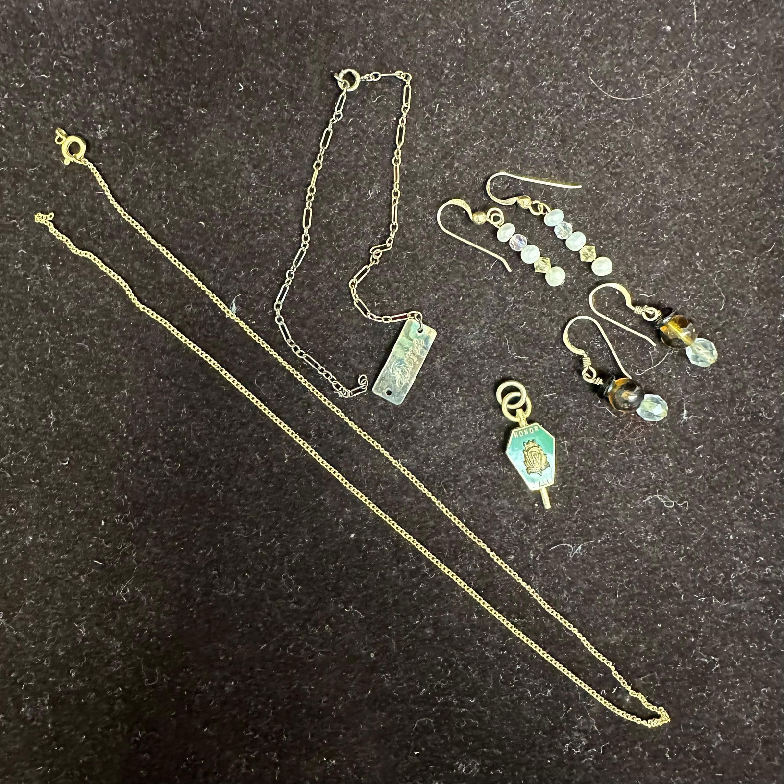 Assorted Gold Filled and Costume Jewelry Earrings Necklace Bracelet Pendant Set (1 of 7)