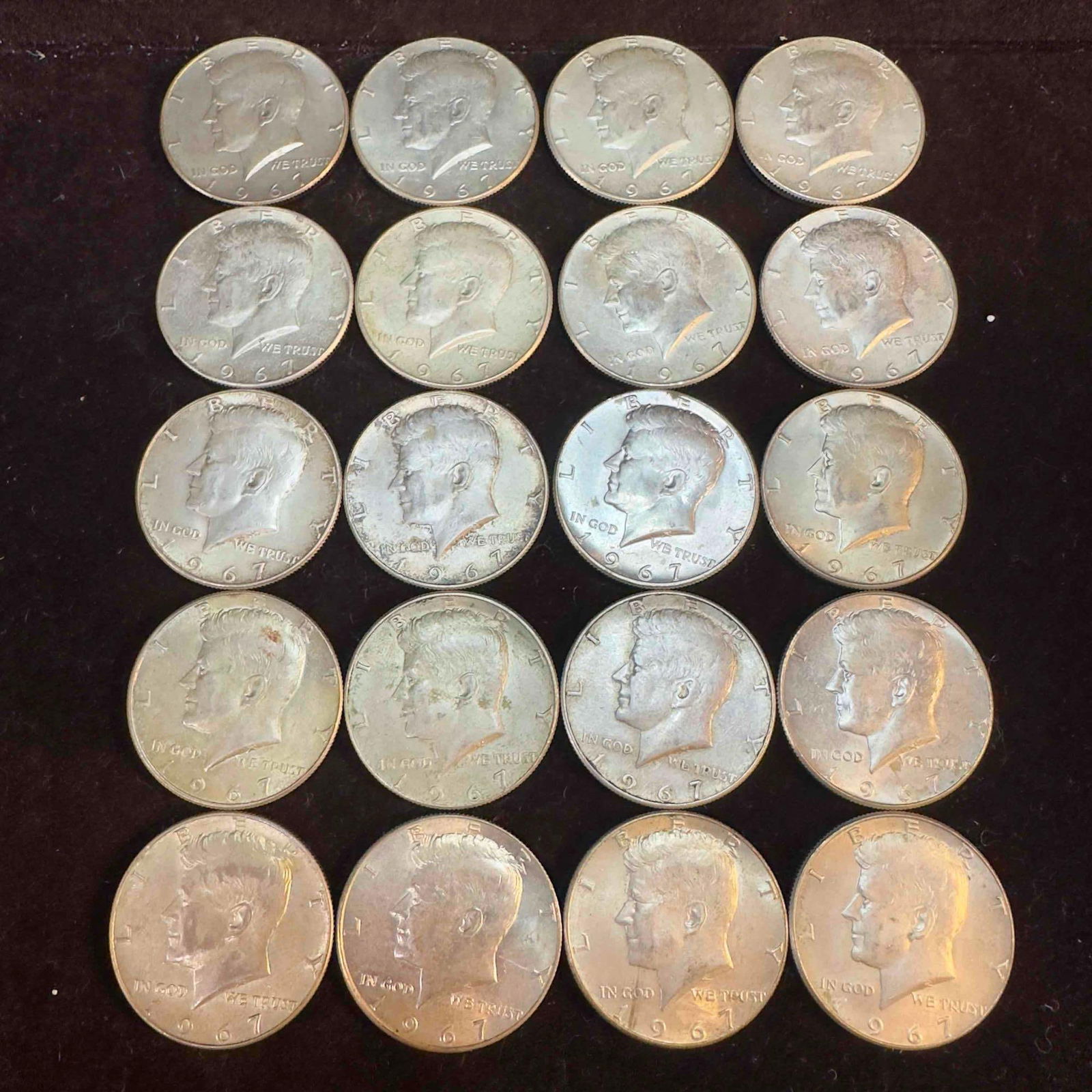 Twenty 20 Kennedy Half Dollars 10 Ten Dollar Roll 1967 P #3 (1 of 4)