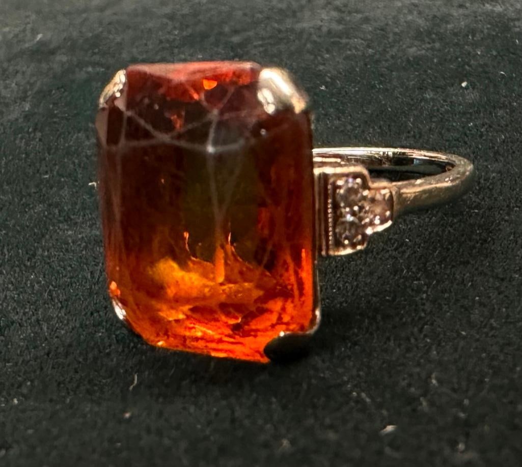 14k White Gold Citrine Ring: This piece of jewelry has been tested and researched prior to listing. Please view all our pictures they are part of our description. DETAILS: Metal - 14k Gold Color - White/Silver Stones - Citrine (