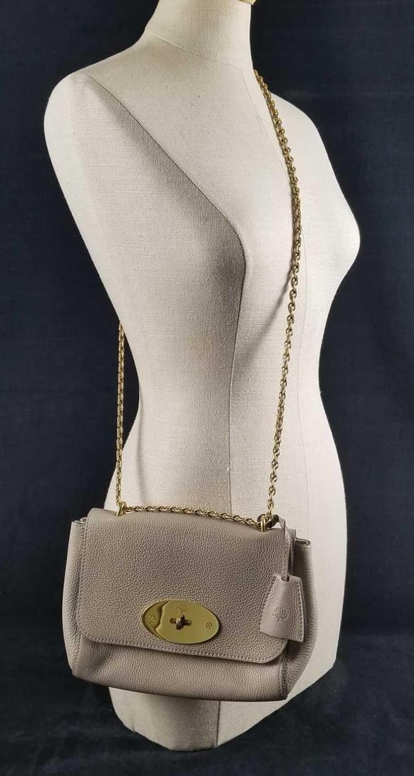 Mulberry Small Lily Gray Leather Shoulder Purse: Mulberry small Lily gray leather purse has woven leather and chain strap that can be worn short or long, and is finished with signature details such as: postman lock hanging leather fob with hidden