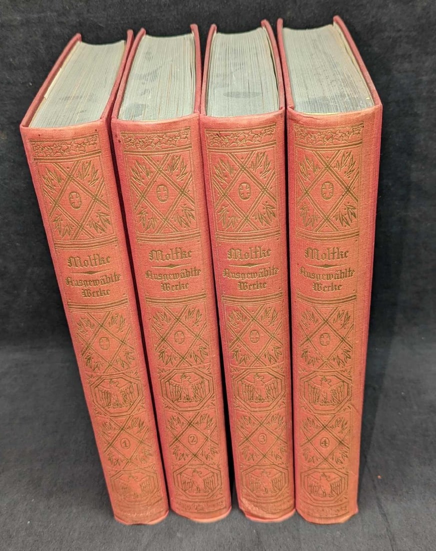 1925 Four Volumes Graf Von Moltke Ausgewählte Werke: 1925 Four Volumes Graf Von Moltke Ausgewählte Werke. These volumes were published by Reimar Hobbing (Berlin) in 1925. Each hardcover volume is approx 8 1/8" x 1 1/2" x 11 3/4" and the total weig