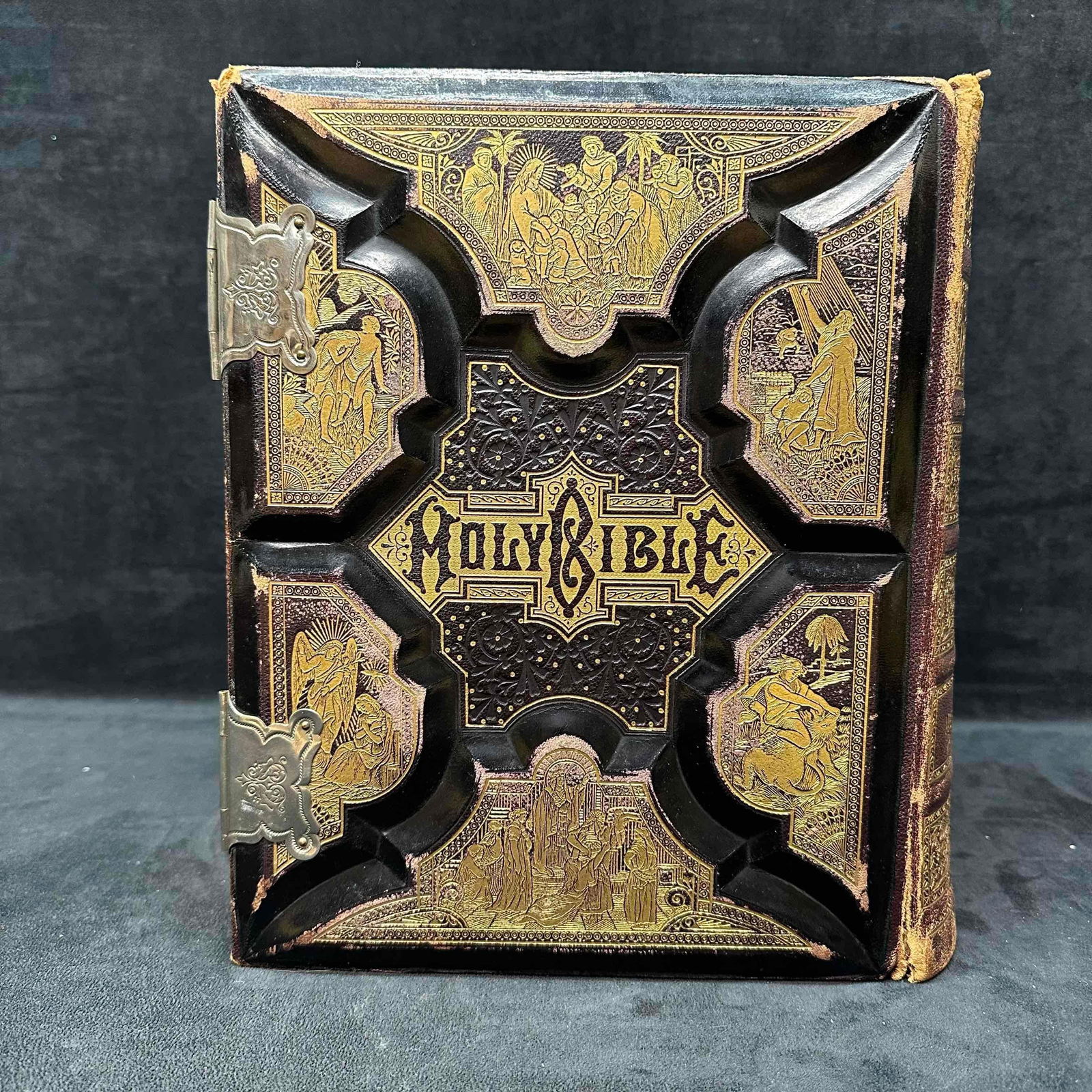 Antique 19th Century Pronouncing Parallel Holy Bible Leather and Brass Clasp Illustrated (1 of 12)
